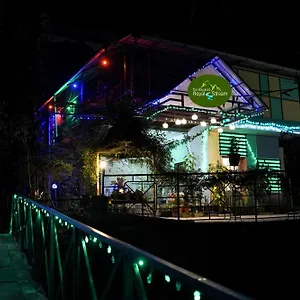 2* Bed & Breakfast Wayanad Royal Stream